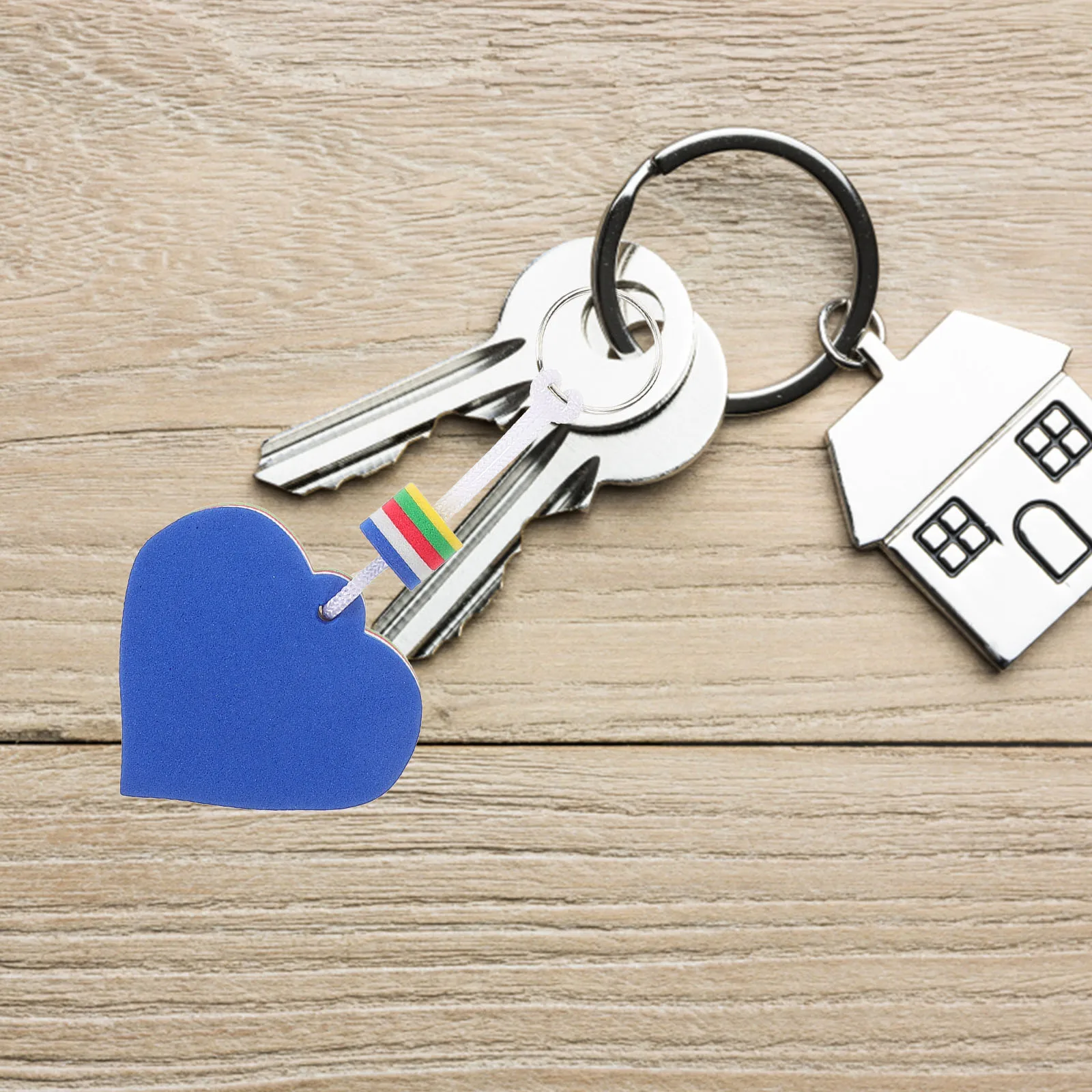 

3Pcs Floating Keyrings Eva Oval Shape Bright Color Lightweight Keychains for Water Sports Boating Kayaking Fishing