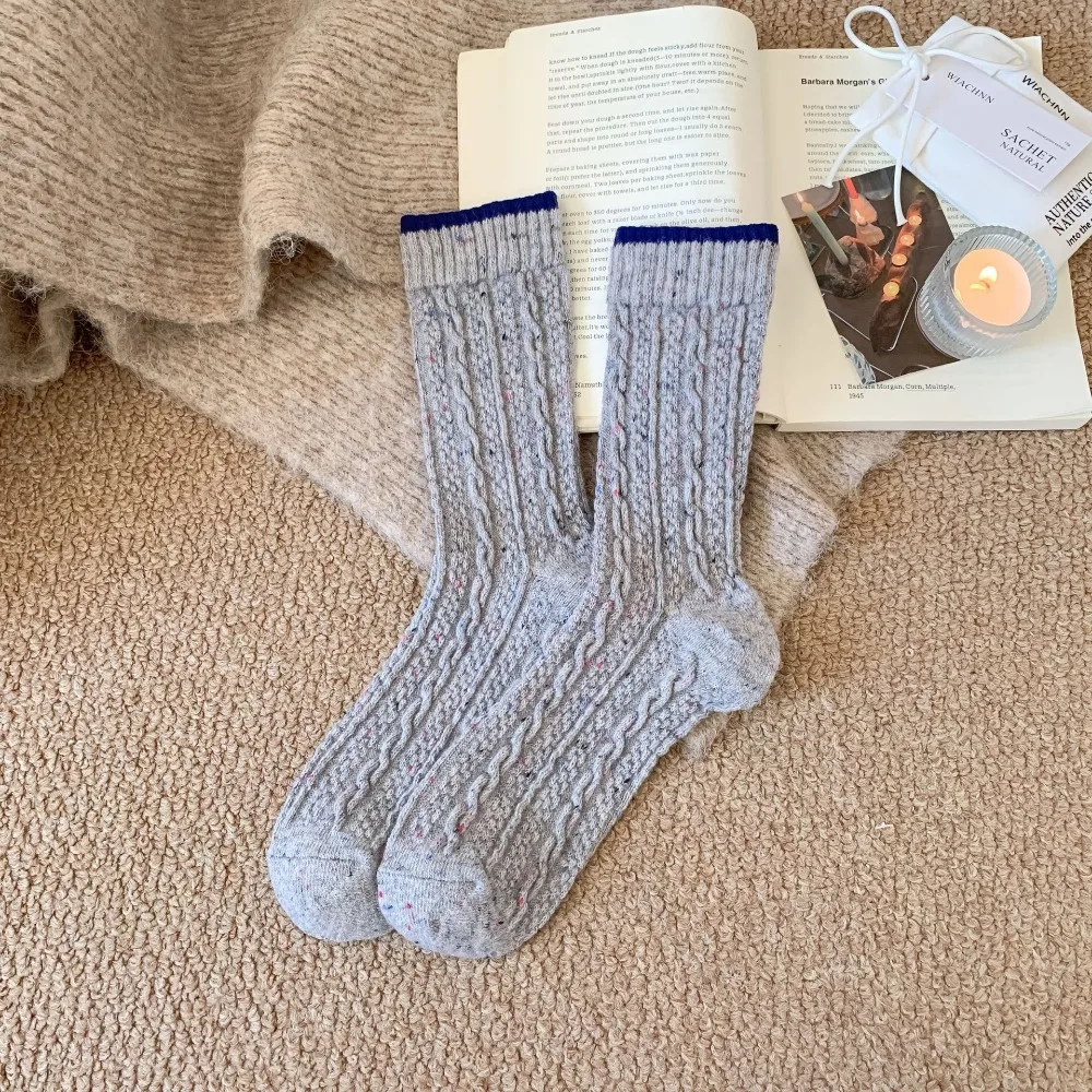 

Casual Mixed-color Trend Socks Comfortable Keep Warm Thick Socks Soft Breathable Winter Socks Women