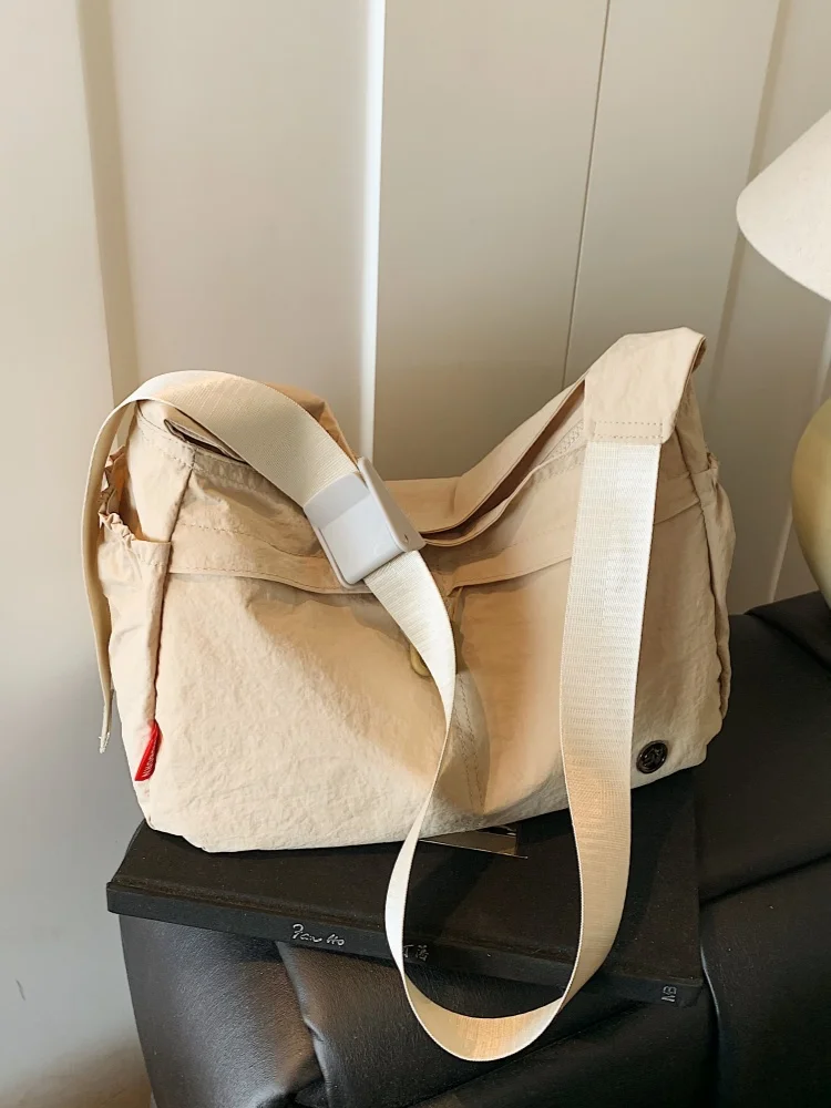 bolsa-casual-esportiva-nas-axilas-bolsa-de-ombro-unico-bolsa-torto-moderna-feminina-leve-cor-pura-bolsa-de-pano-para-viagem-lady-sumner