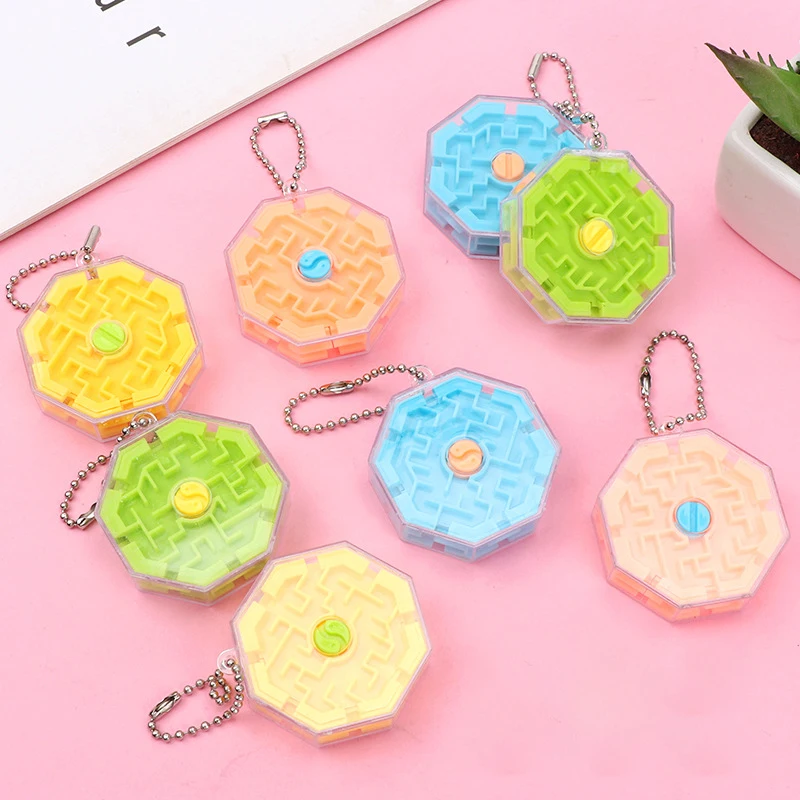 1pcs Ten-sided Three-dimensional Maze Creative 3D Rolling Beads with Keychain Children\'s Birthday Kindergarten Party Gifts