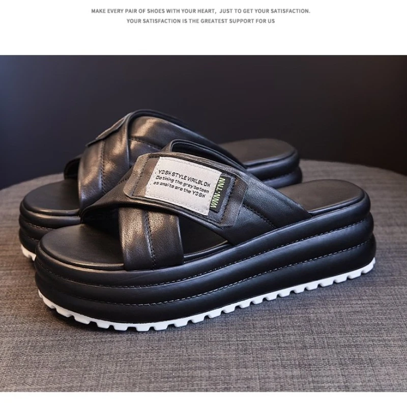 Nieuwe Zomer Vrouwen Slippers Flip-Flops Dames Strand Bling Schoenen Sleehakken Schoenen Vrouw Hoge Platform Slippers Buiten