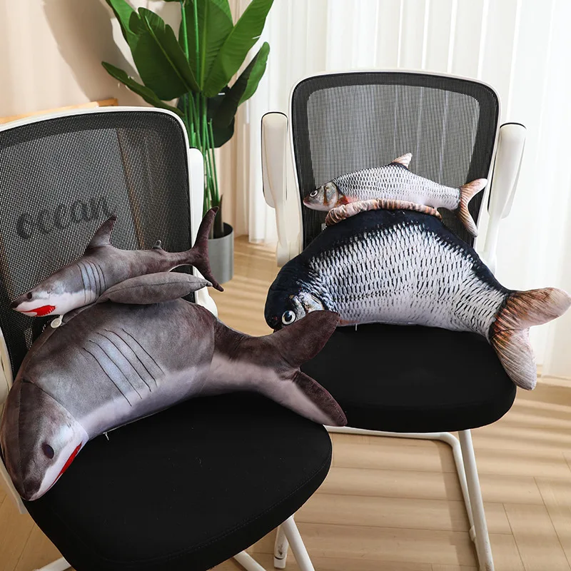 Interessante pesce simulato peluche bambola cuscino posteriore realistico crociano carpa squalo peluche decorazione auto sedia divano regalo per ragazzi