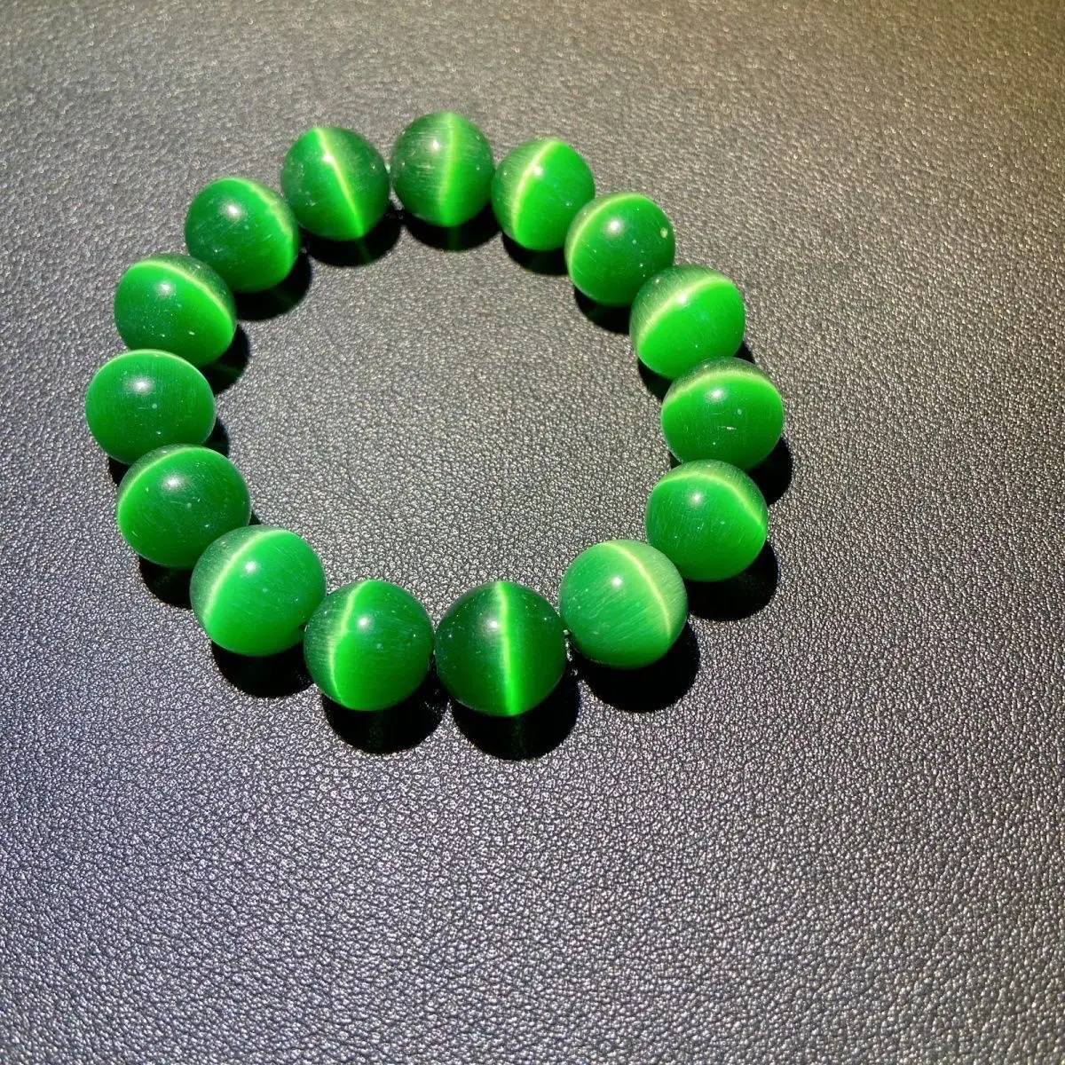Bracciale occhio di gatto con diaspro color Hetian verde popolare