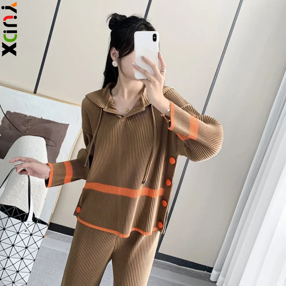 Pleated Collision Striped Long-sleeved Women's Sweater Top 2024 Early Fall New Lazy V-neck Loose Sunscreen Aesthetic T-shirt