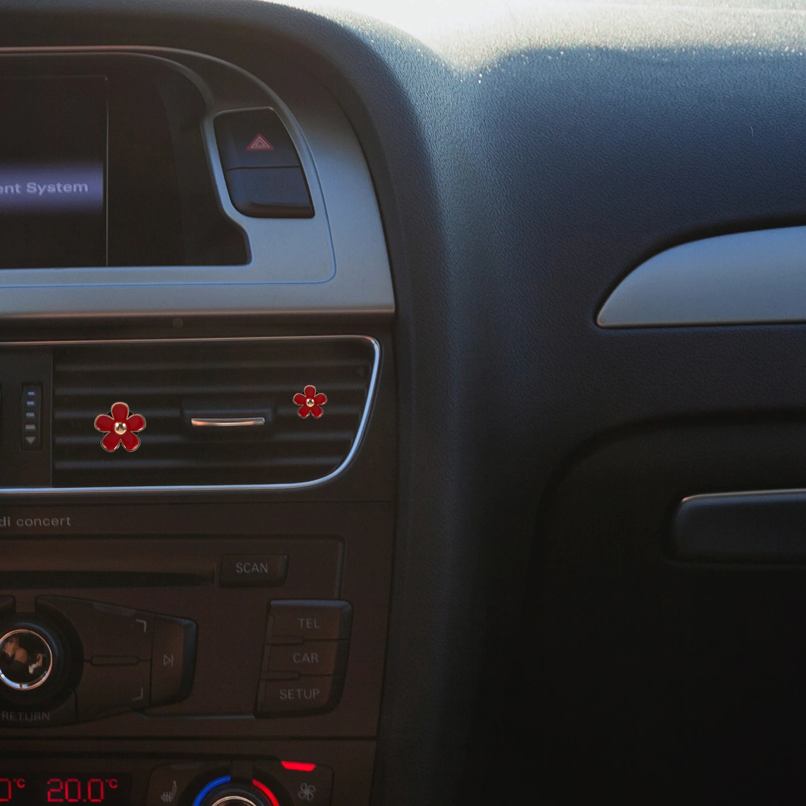 

4Pcs Car Air Vent Clips Creative Flower Design Easy to Install Auto Interior Decor Gift Car Clip Dashboard Decorations