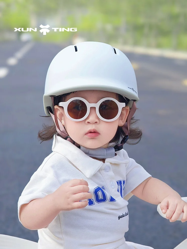 

Children's Summer Cycling Outdoor Protector Helmets Pulley Skateboard Balance Bike Helmet Kids Four Seasons Safety Helmet