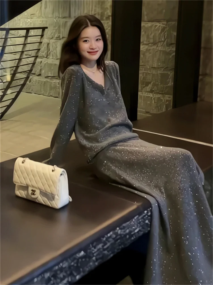 Schickes V-Ausschnitt Pullover und Rock Set Modisches Damen-Outfit für Herbst und Frühling Langer Ärmel Zweiteiler