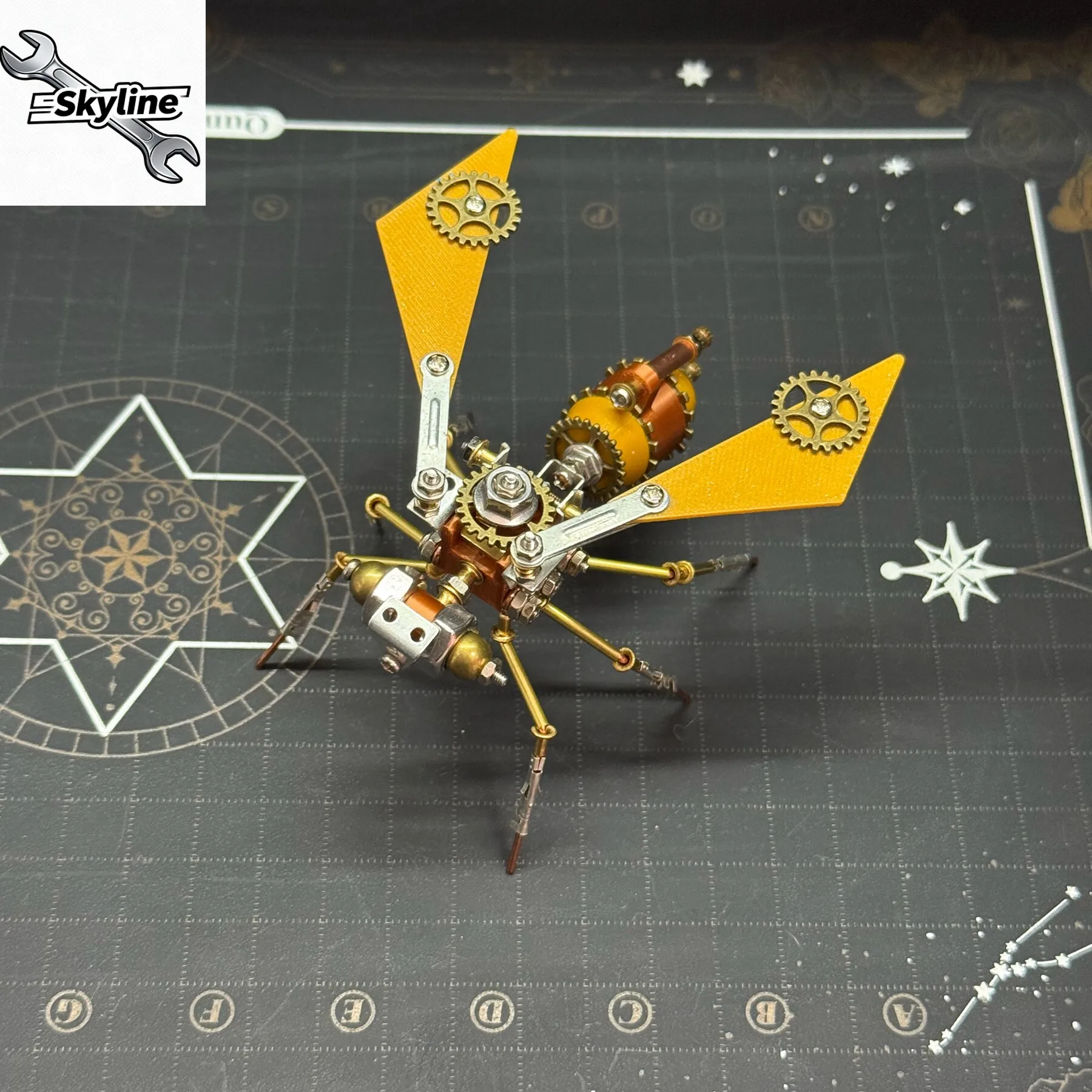 Steampunk mechanical insect gear wasp metal assembly model creative handmade DIY