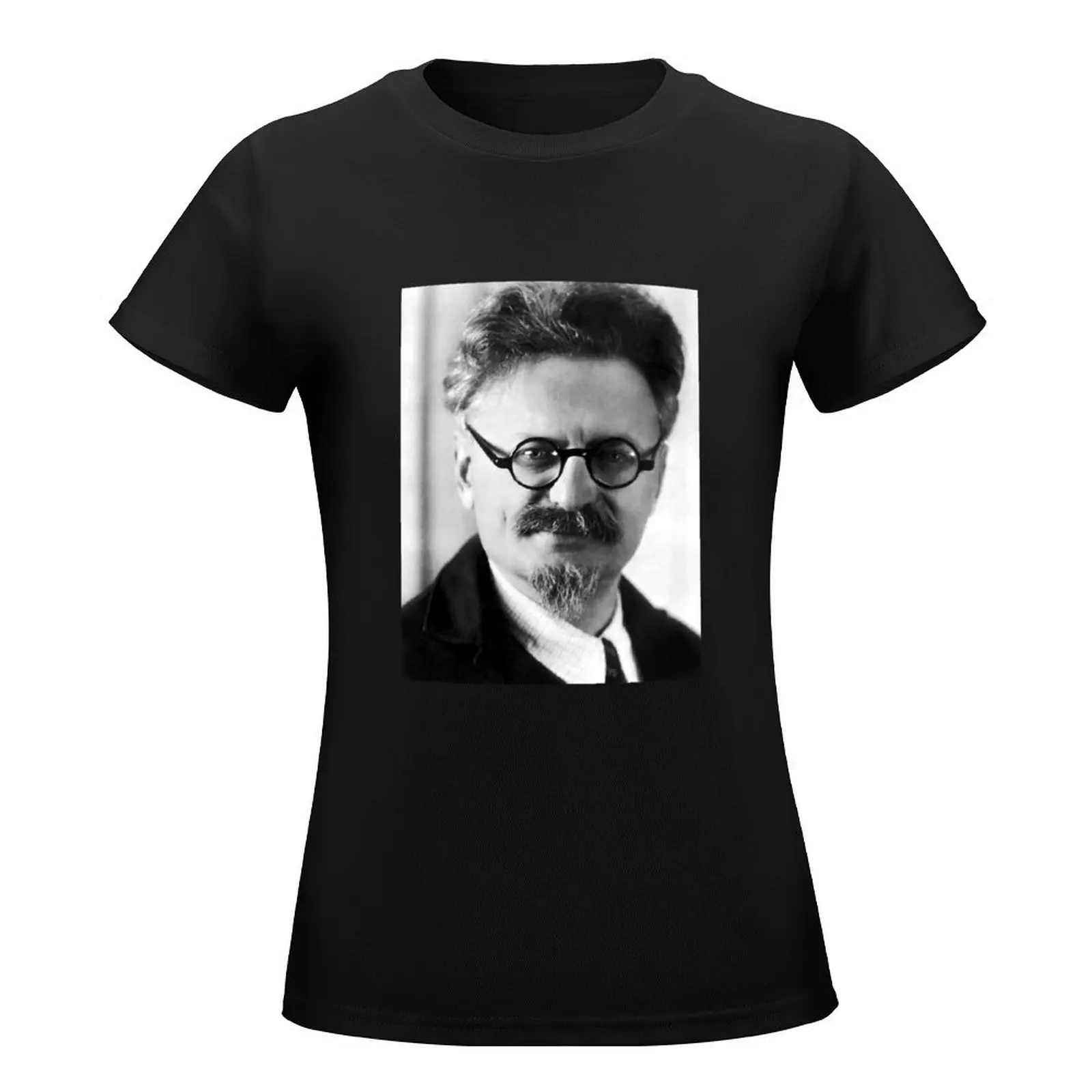 Leon Trotsky Portrait T-Shirt female summer top workout shirts for Women loose fit