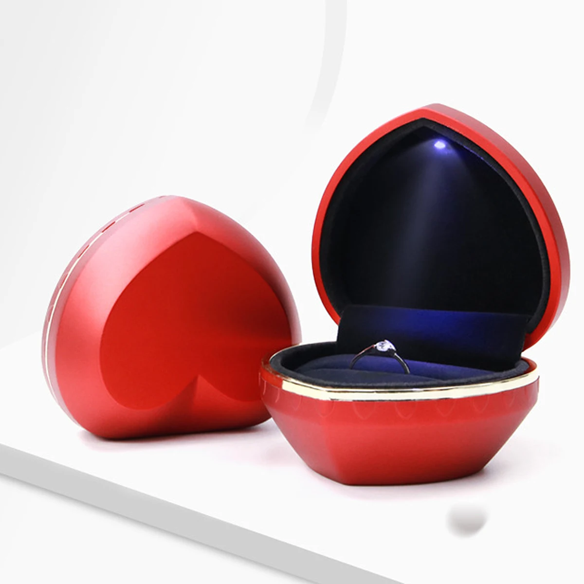 

Creative Heart Shaped Ring Box LED Romantic Proposal Finger Ring Case for Wedding Anniversay Valentines Day (Red Single Ring Box