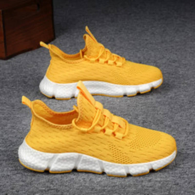 

2025Women's casual sports shoes Breathable lightweight non-slip flat outdoor running training walking vulcanized shoes for women
