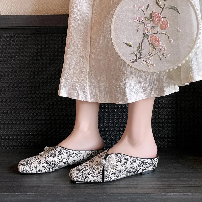 Water Diamond Chinese Knot Jacquard Embroidery New Chinese Style Elevated Baotou Slippers Comfortable and Retro