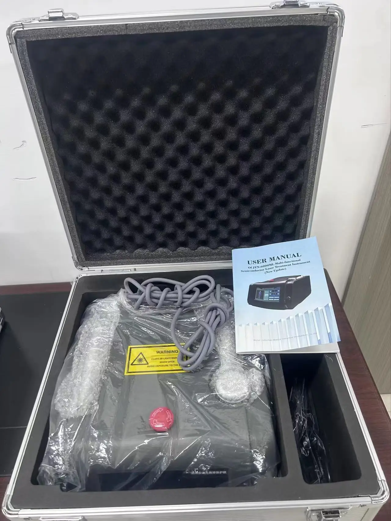 Professional 16 Diodes High Power Red Light Therapy, 650nm+808nm Dual Wavelength for Human and Pet Pain Relief Rehabilitation