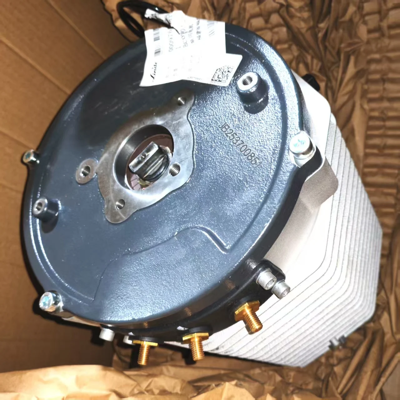 Linde Forklift Genuine Pump Motor 0009760818 Original Hydraulic Pump Motor Assembly Material Handling Equipment Parts