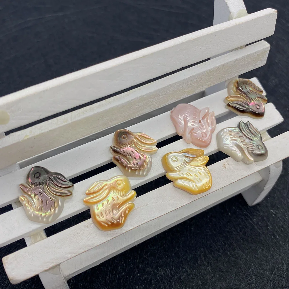 Natural Seawater Shell Carved Rabbit Shape Beads Yellow/white/black Shell Straight Hole Loose Bead 1pc For DIY Cute Jewelry Gift