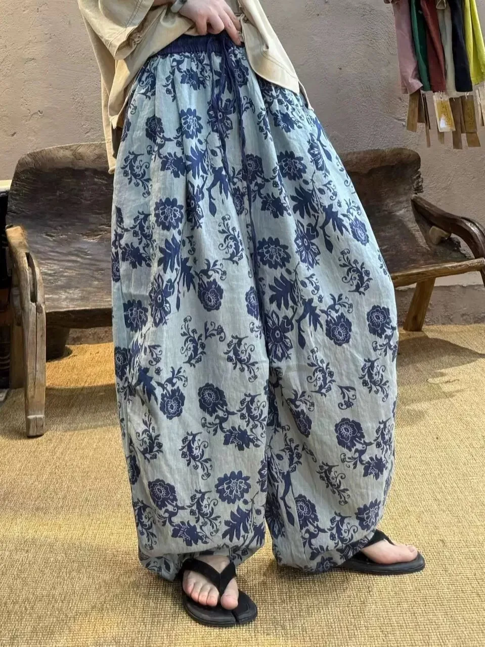 กางเกงขายาวทรงตรงผ้าลินินพิมพ์ลายสไตล์เรโทรลำลองสำหรับผู้หญิงระดับไฮเอนด์ ประจำฤดูร้อนปี 2025 ทรงหลวมจีบพลีท ใส่สบาย