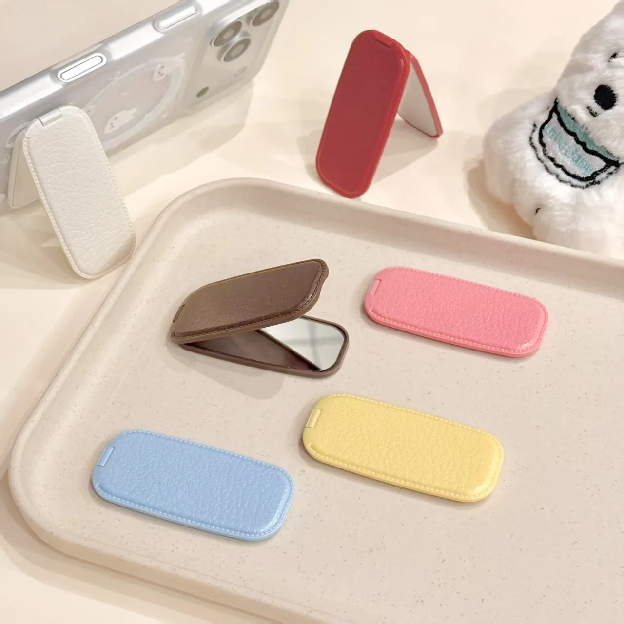 

Folding Makeup Mirror Phone Grip Holder Adhesive Sliding Push-Pull Phone Stand Anti-Drop Finger Bracket Strap Vintage Texture
