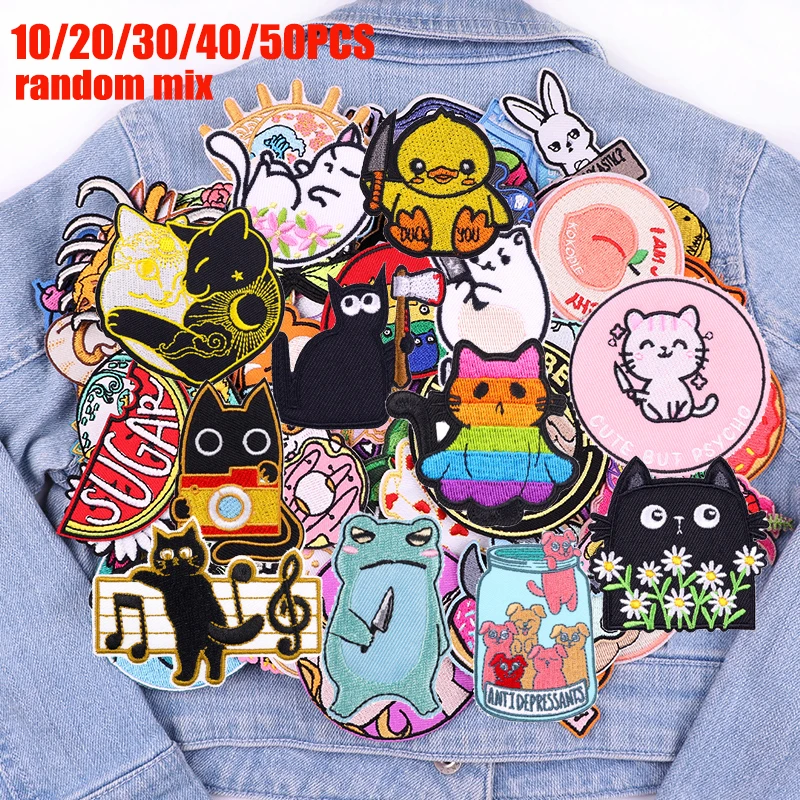 10/20/30/40/50PCS Random Mix Cartoon Animal Embroidered Patches Cute Cat Duck Corgi Patch Iron On Patches For Clothing Sew DIY