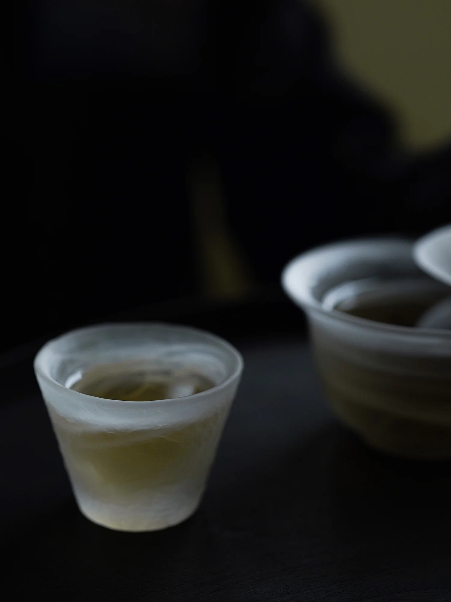 Original Small Tea Cup White Foggy Matte Glass Tea Set Human Blooming Handmade Chawan Japanese Tea Bowl Zen Style Diningware