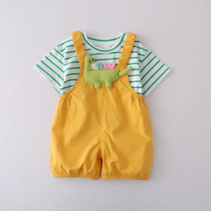 

Летние комплекты для малышей 2026: Новые повседневные полосатые футболки с коротким рукавом и комбинезоны с динозаврами для мальчиков, милые детские наряды