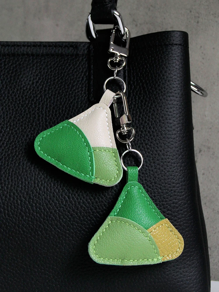 Pendentif de sac Zongzi, cuir véritable, porte-clés mignon, décoration de cintre de sac, bijoux purement faits à la main