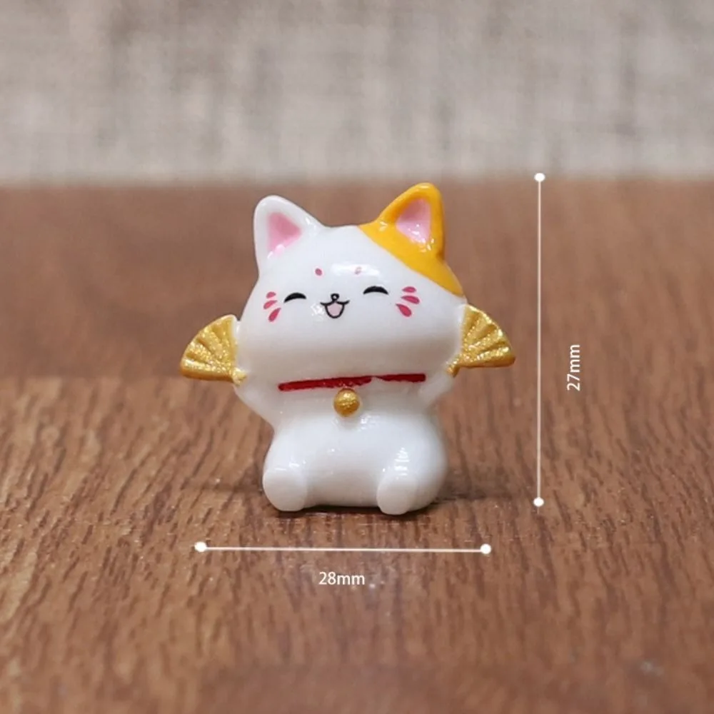 

DIY Mini Lucky Cat Car Ornaments Cute Simple Fortune Cat Figurines Realistic Lovely Cat Micro Landscape Ornament Gift