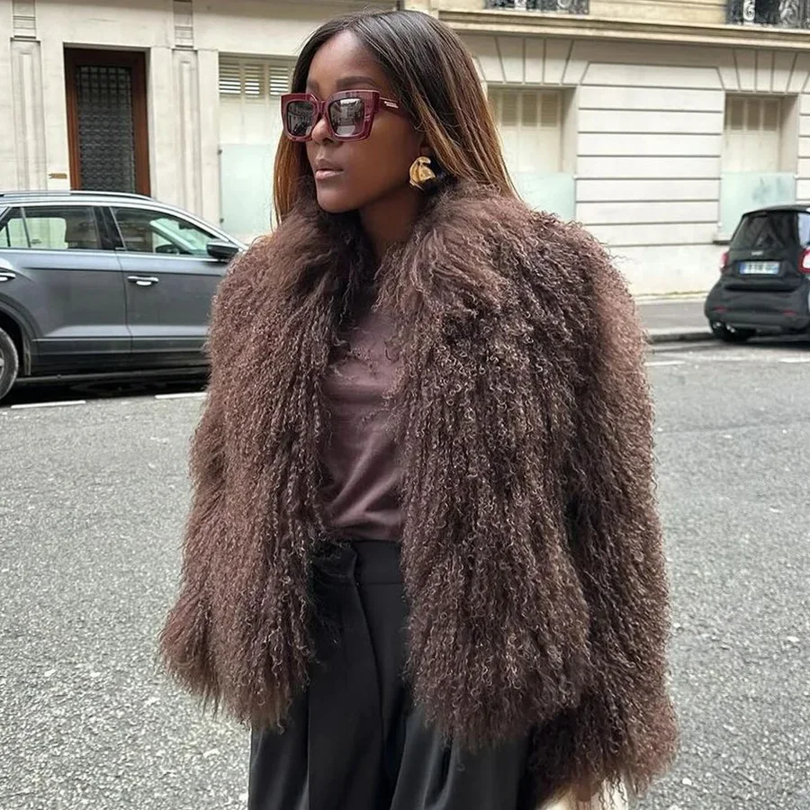 新しい冬の女性の羊の毛皮のアウターウェア本物のモンゴルの毛皮のコートチベットの子羊の毛皮のショートジャケットラウンドカラー付き 2026