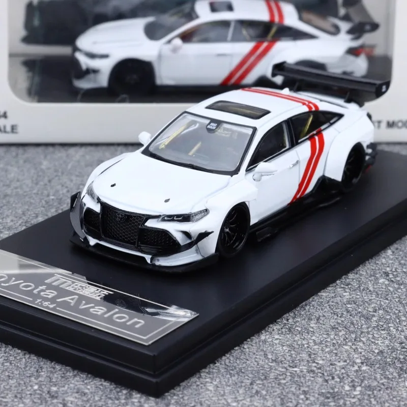 1:64 نماذج سيارات أفالون ذات الجسم العريض المصبوبة، ألعاب المراهقين، الحلي للبالغين، هدايا عيد ميلاد الأطفال.