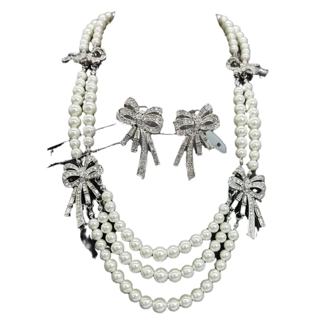 Vintage Retro Bow Pearl Necklace Palace Style Niche Temperament Multi-layer Chain Clavicle Chain Necklace