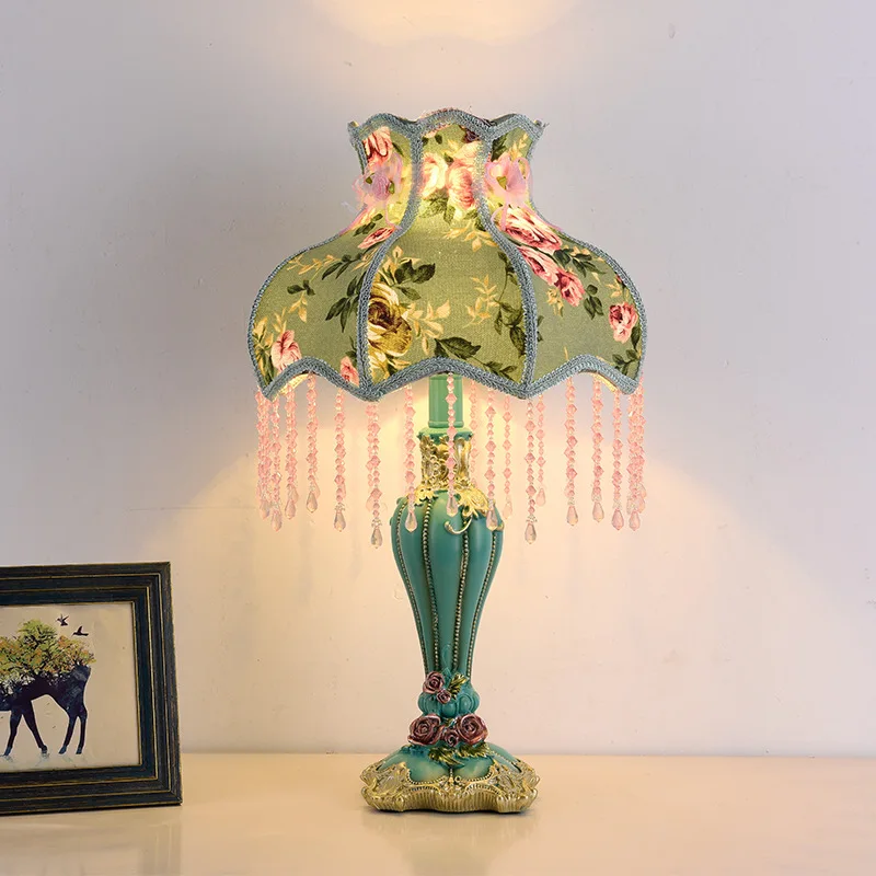 

European bedroom bedside lamp princess romantic pastoral wedding gift dimmable wedding