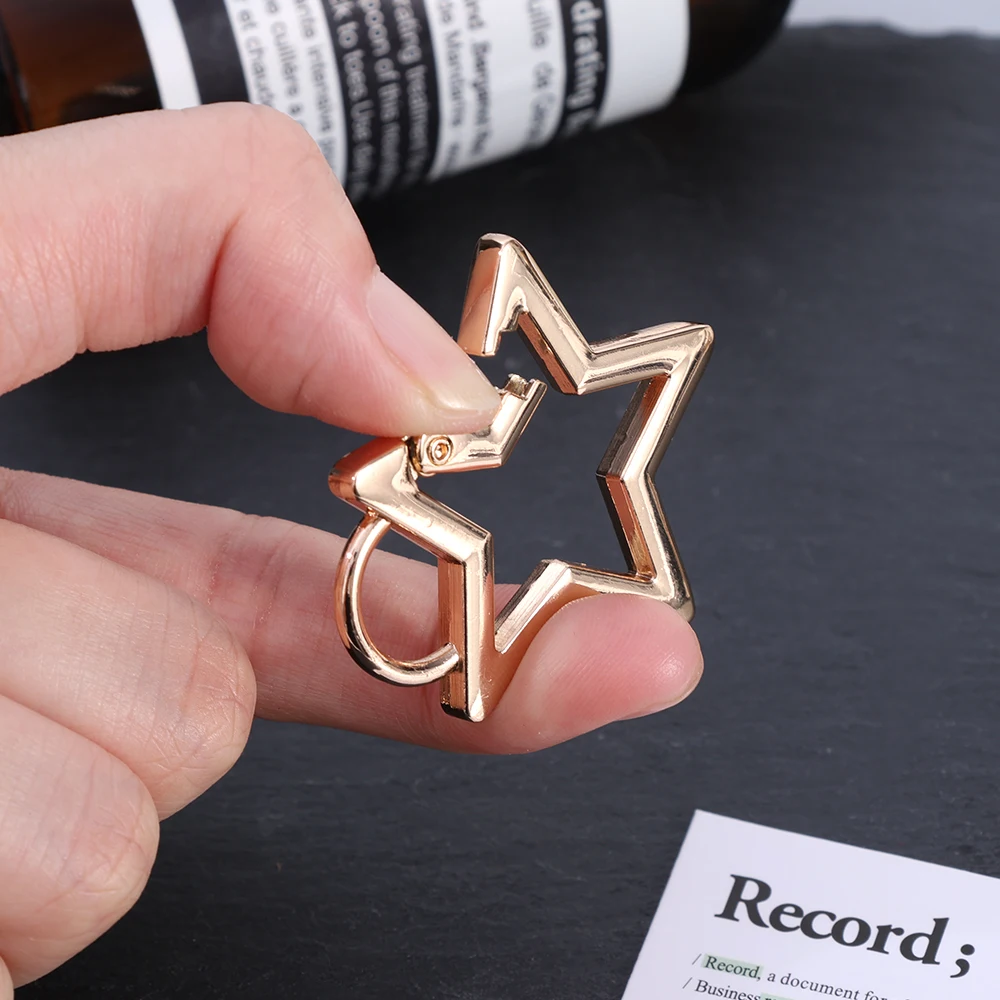 Hollow Star Shaped Spring Clasp Metal Carabiner Keychain Bag Clip Hook Dog Chain Buckle Connector DIY Jewelry Making Accessories