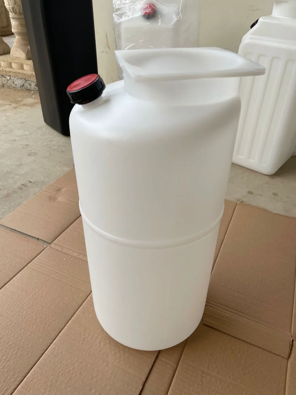 

Автомобильный автоматический подъемник, пластиковый гидравлический масляный горшок для хранения, универсальный подъемный масляный горшок, аксессуары, новый 1 шт.