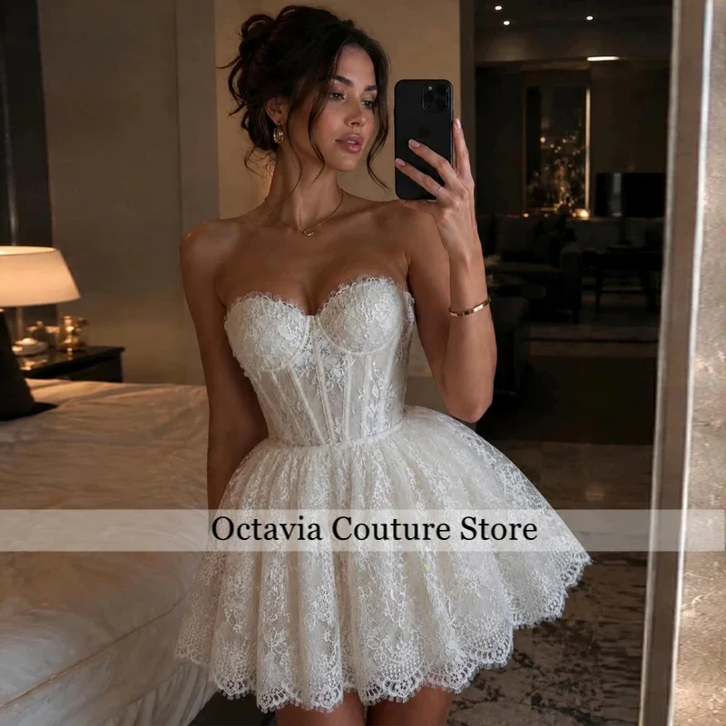 2026 Classic Strapless Lace Appliques Aline Pleated Tiered Corset Homecoming Dress Sleeveless Robes De Soiree Customized