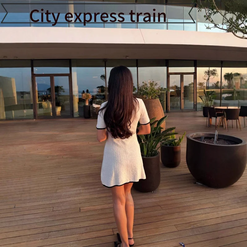 

Sexy Slim Fit Lace Patchwork Dr Knitted ort Sve Button Detail Little Bla Dr High Waist A-Line Skirt Polyester Fa...