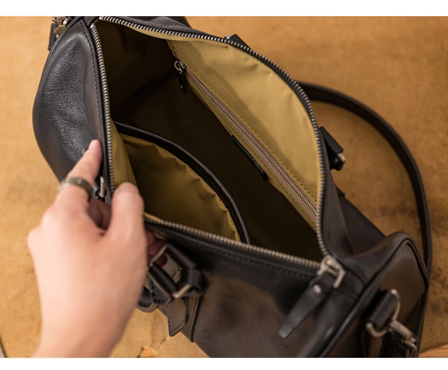 casual sports luxury first layer leather men's handbags outdoor daily travel soft genuine leather black shoulder crossbody bag