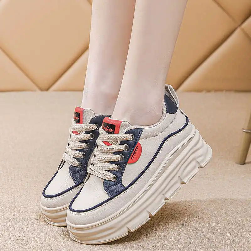 

Сукня на меху с круглым носком, черно-белые туфли на каблуке, студенческая обувь, женские кроссовки, спортивные новые знаменитости известных брендов