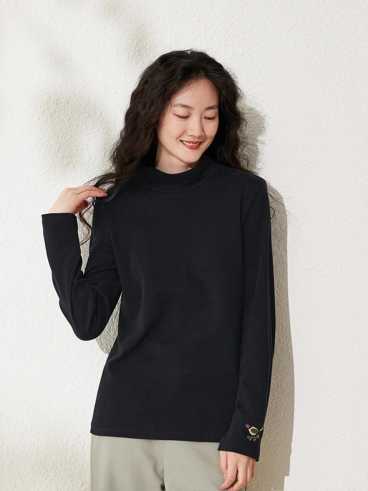 

Женская футболка с высоким воротником и длинным рукавом, хлопковая, с эффектом бархата, с вышивкой, коричневая, для повседневной носки, осень-зима