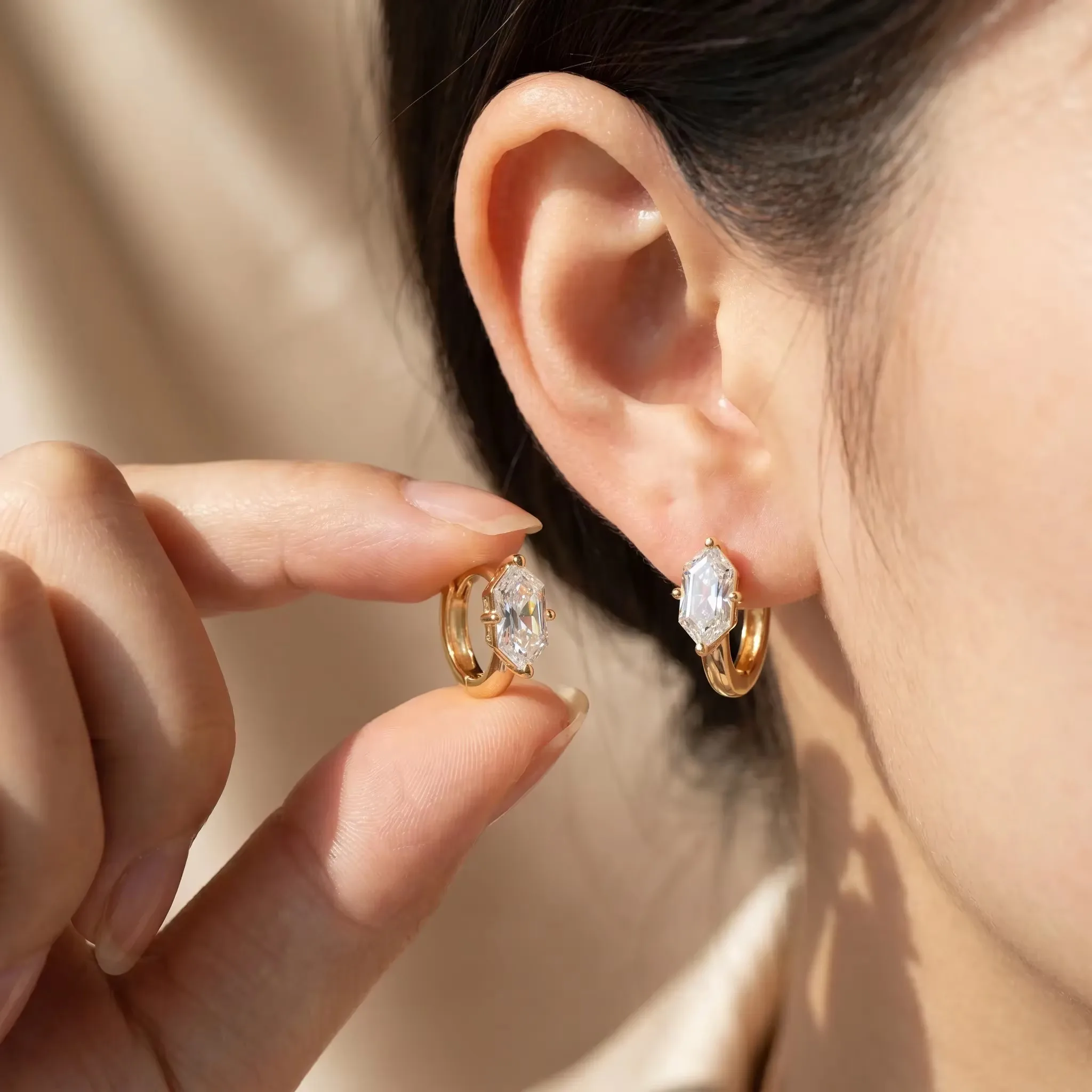 Moonmory, schlichte, modische Ohrringe im Marquise-Schliff, aus Messing, als Creolen für Damen, 14 Karat vergoldet, ovale Birnenohrringe, Geschenk zum Muttertag. – Detail 24