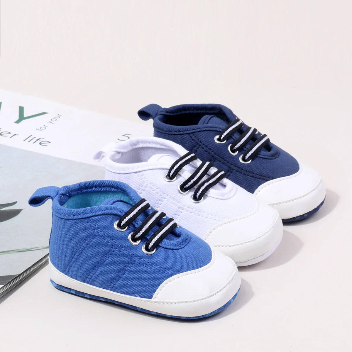 تصميم قماش للأطفال من عمر 0 إلى 18 شهرًا للأولاد والبنات أحذية المشي الأولى للأطفال الصغار للربيع والخريف مع أحذية قطنية ناعمة