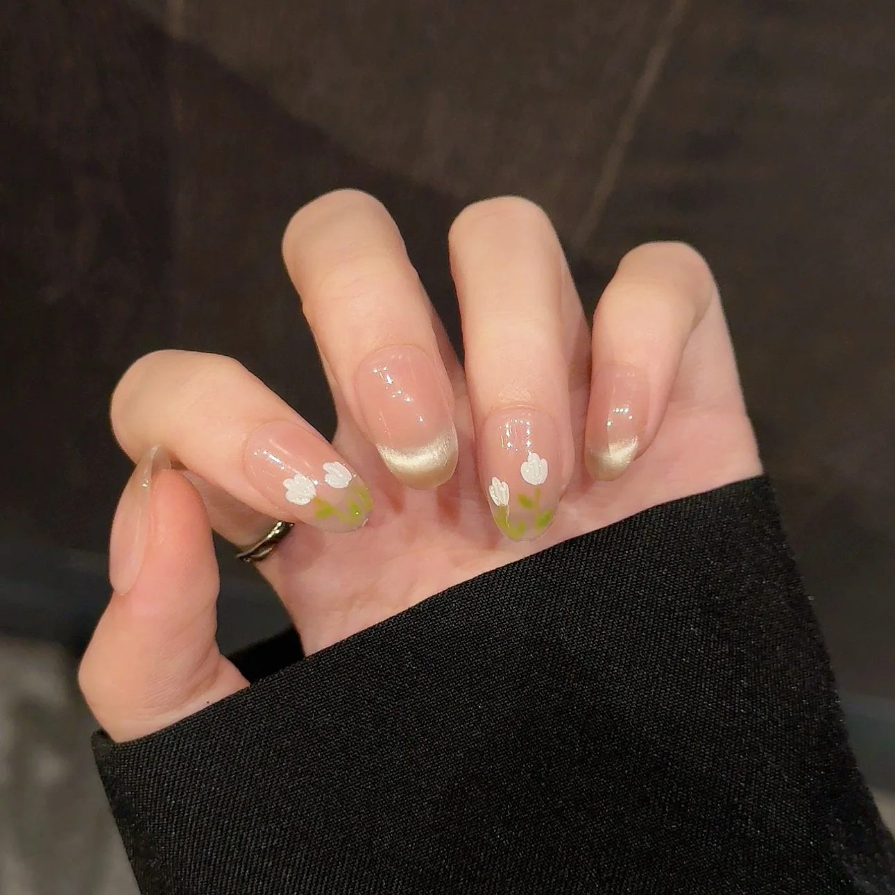 Handgemaakte Franse naakt Cat Eye Press on Nails Spring Tulip Print Zoete Koreaanse kunstnagels Draagbaar Herbruikbaar Sweet Girl Fake Nails