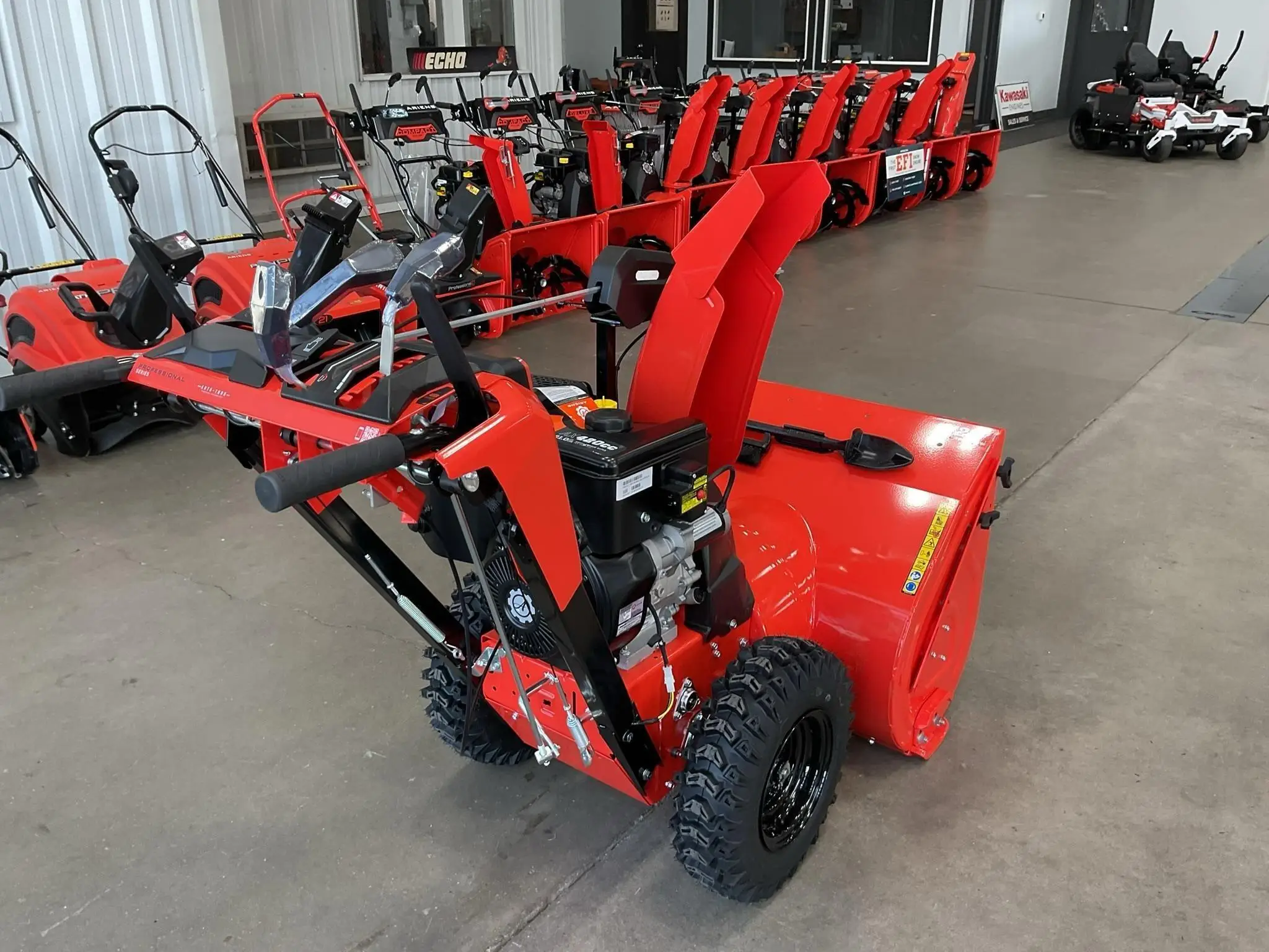 منفاخ ثلج يعمل بالدفع اليدوي، منفاخ ثلج كهربائي أوتوماتيكي، إزالة ثلج فعالة مناسبة للتنظيف على الشوارع