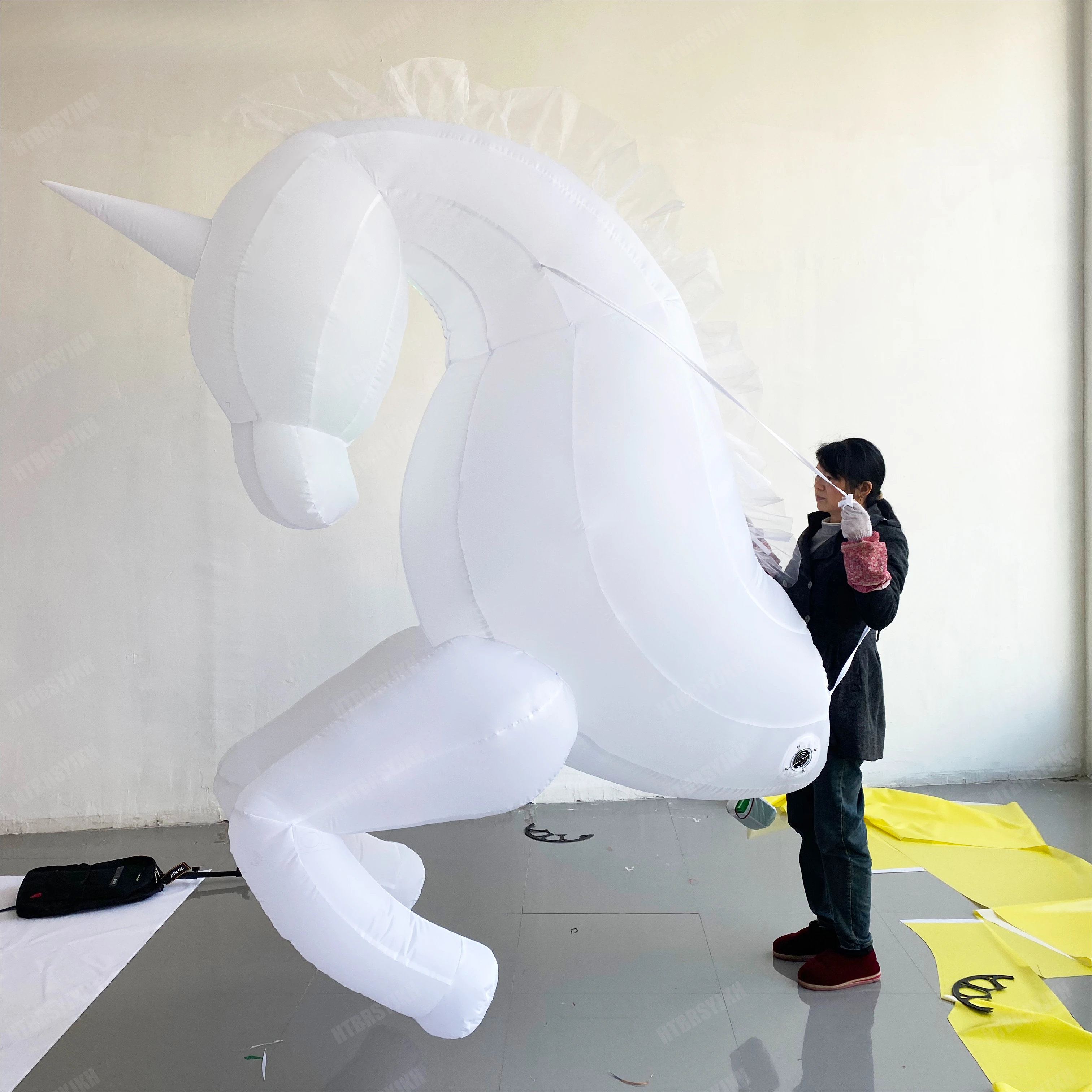 3M Giant Inflatable White Unicorn Puppet with White LED Light Air Blow Horse/Swan Parade Walking Performance Costume Props