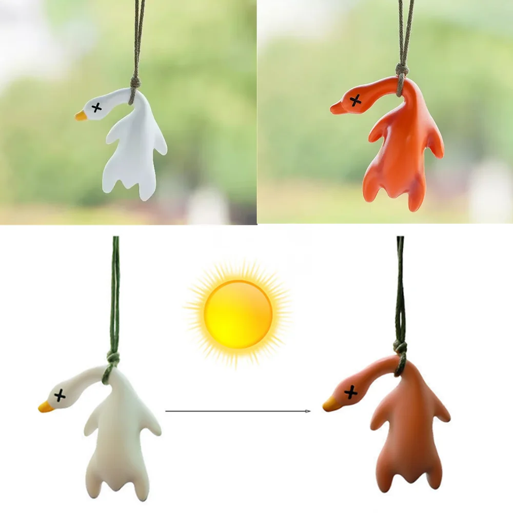 

Funny Car Colour Changing Roast Duck Pendant Goose Keychain Ultraviolet Color Change for Rearview Mirror Backpack Decoration