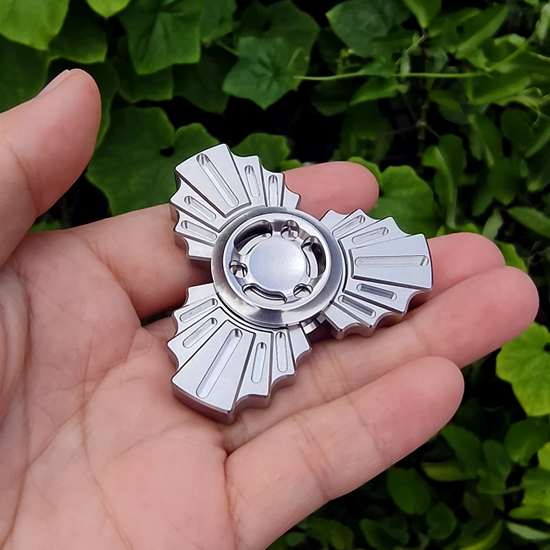 YHEDC Paw ze Stali Nierdzewnej, Trójstronny Obrotowy Mechanizm Szybkiego Ataku ​ ​ Spinner antystresowy, zabawka dekompresyjna na biurko dla dorosłych