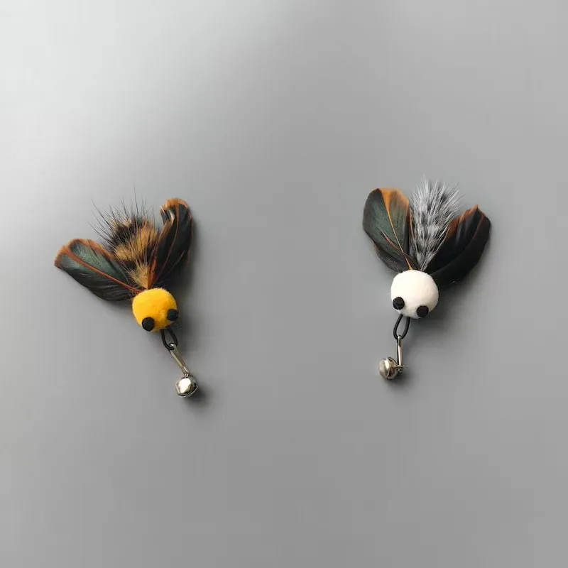Varita interactiva con plumas para gatos – Cabezas intercambiables - imagen 3