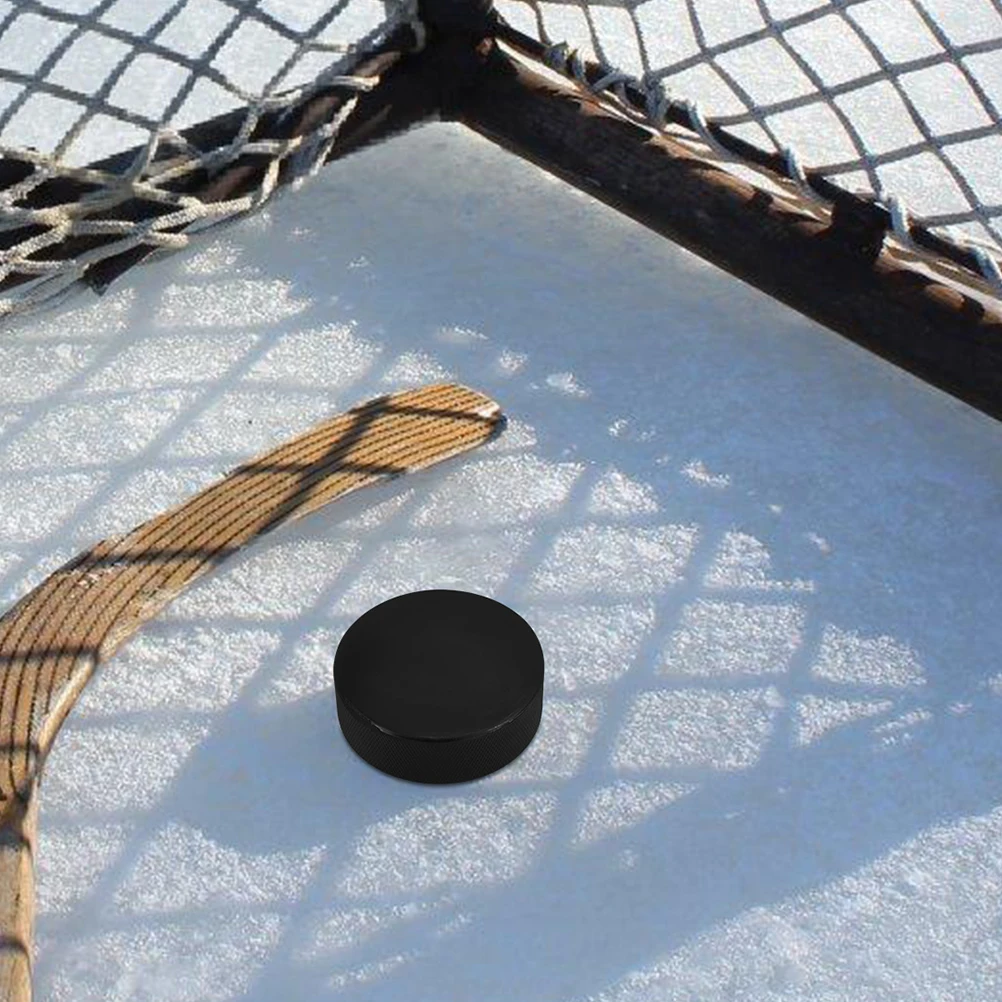 

1pcs Foam Hockey Puck Durable Solid Construction Street Hockey Outdoor Indoor Training Black Pucks Toddler Stick Game Set