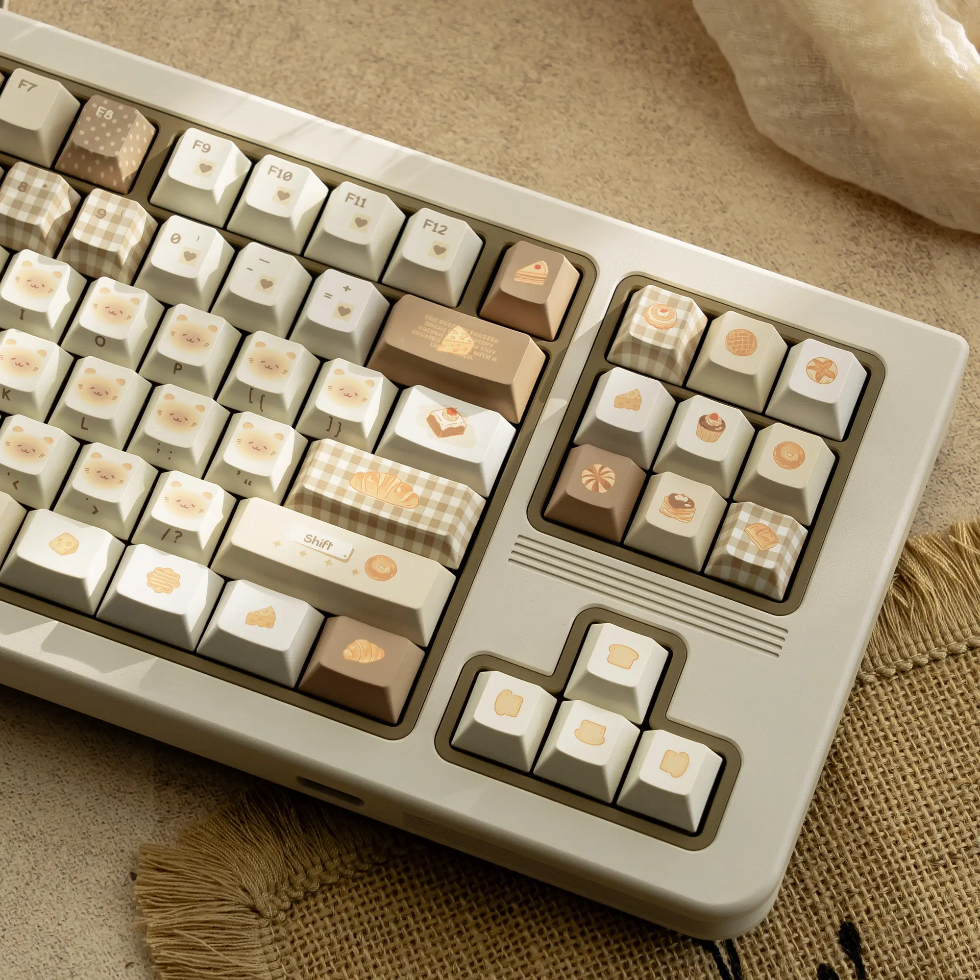 URE Cute Bread Keycaps 136 Keys Cherry Profile Dye-Sublimation PBT Keycaps Set Brown Custom Keycaps For MX Mechanical Keyboards