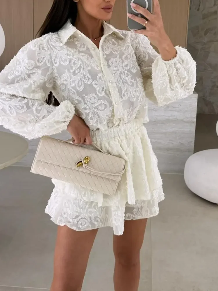 

2025 Summer Lace Ruffle Loose Women's Two Piece Set Fashion Lapel Button Shirt And Shorts Suit Casual Long Sleeved Beach Outfit
