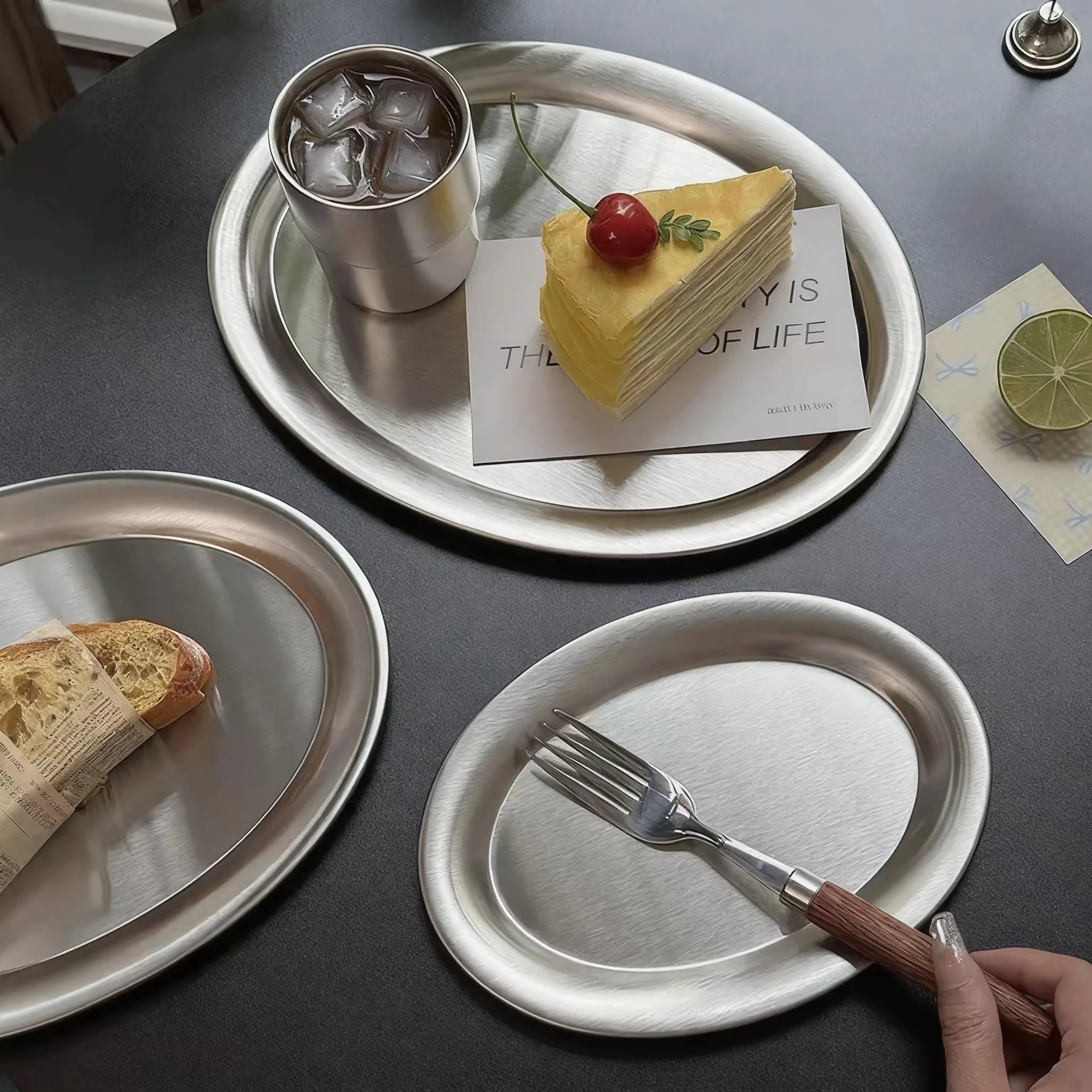 Korean-Style Plates, High Aesthetic Value Stainless Steel Oval Plates, Coffee Shop Serving Plates, Drink Trays, Cake Dessert Plates, 3 Pieces