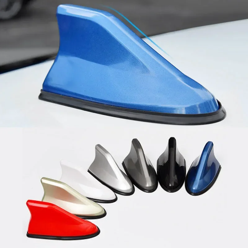 16cm General Purpose Carbon Fiber Appearance Car Roof Mounted Shark Fin Antenna Top Cover Car Radio AMAntenna Signal Amplifier